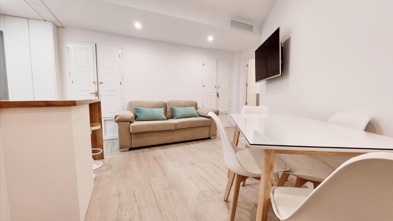 Reposo Sweet Home & Free Parking Sevilla Exteriör bild